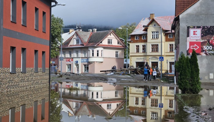 Ulice Lipovská - Fučíkova (Obnova po povodních)