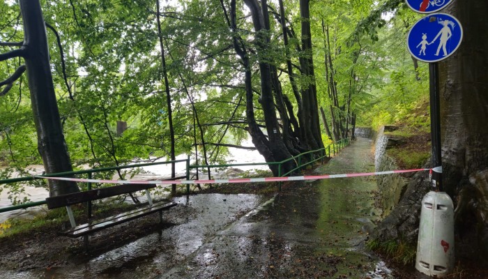 Chodník Husova - Smetanovy sady (obnova po povodních)