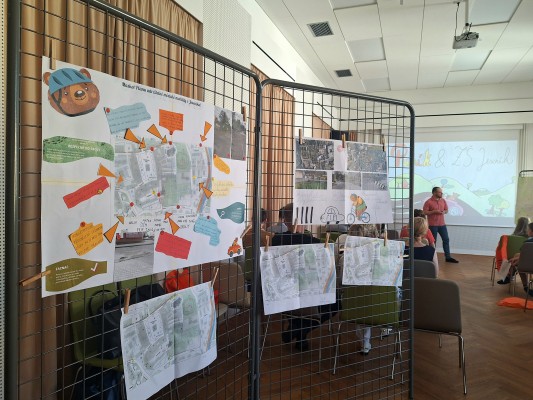 Do projektu se zapojili třídy z 1. a 2. stupně.