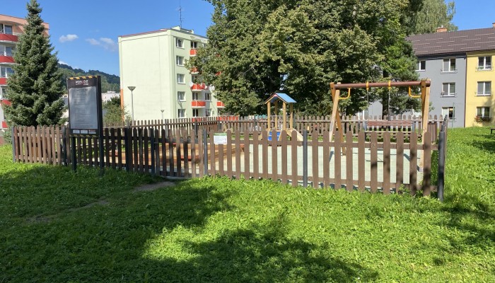 Dětské hřiště, ul. Vaškova