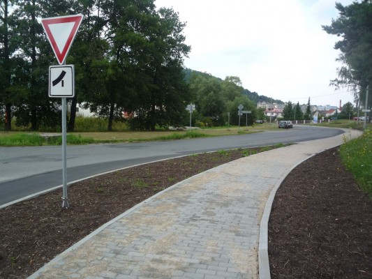 Výstavba chodníku U Bělidla, Jeseník