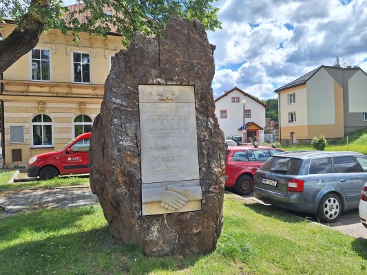 Pomník porozumění