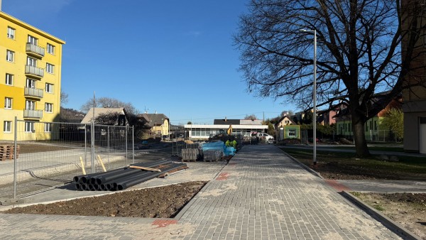 Pokračují práce na sídlišti Pod Chlumem