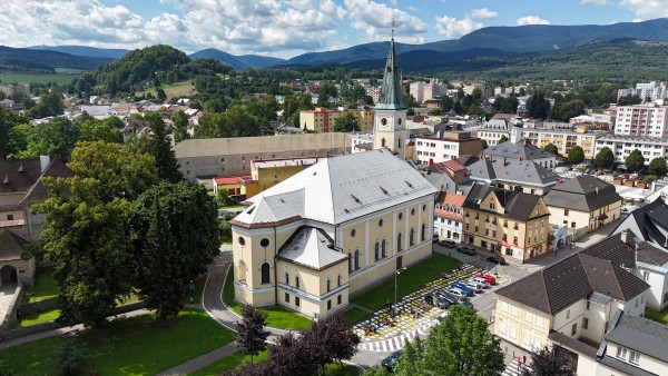 Úprava veřejného prostoru u kostela